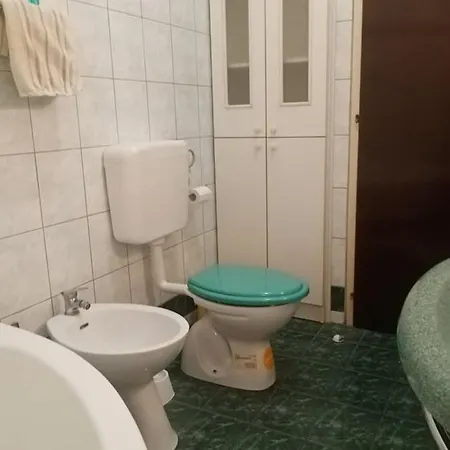 Giardini בית הארחה פולה