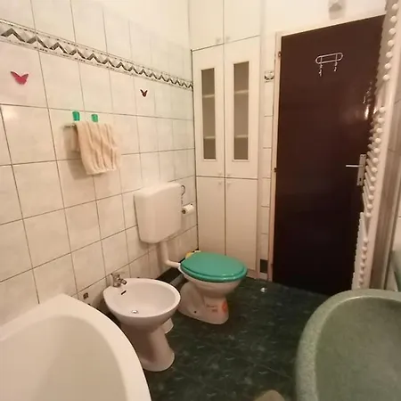 Giardini בית הארחה פולה